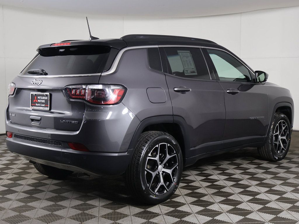Used 2024 Jeep Compass Limited AWD/4WD image 10