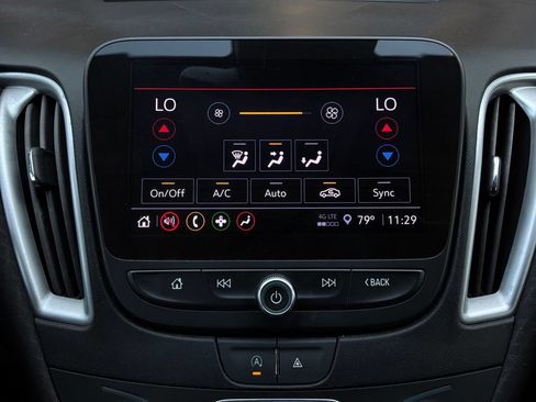 Used 2024 Chevrolet Malibu LT FWD image 35