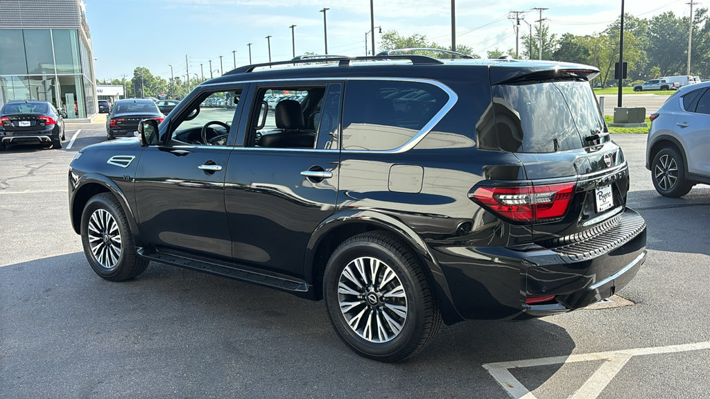 Used 2022 Nissan Armada SL w/ Midnight Edition Package AWD/4WD image 3