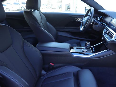 Used 2022 BMW 230i Coupe w/ Premium Package image 16