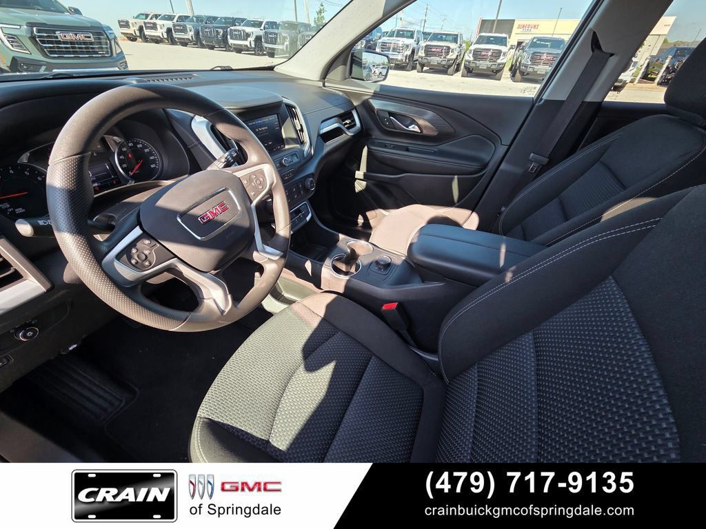 Used 2024 GMC Terrain SLE FWD image 10
