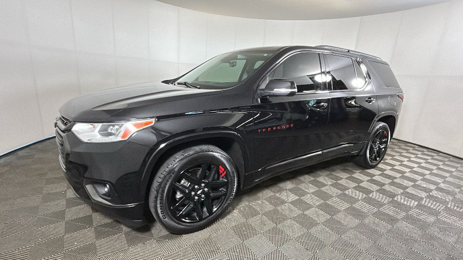 Used 2021 Chevrolet Traverse Premier w/ Redline Edition AWD/4WD image 7