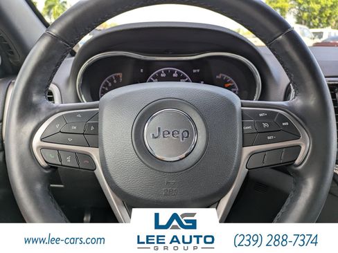 Used 2020 Jeep Grand Cherokee Altitude AWD/4WD image 25