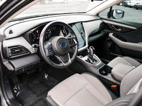 Used 2024 Subaru Outback Premium AWD/4WD image 8