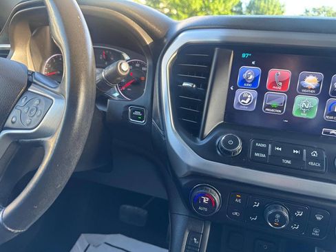 Used 2018 GMC Acadia SLT FWD image 27