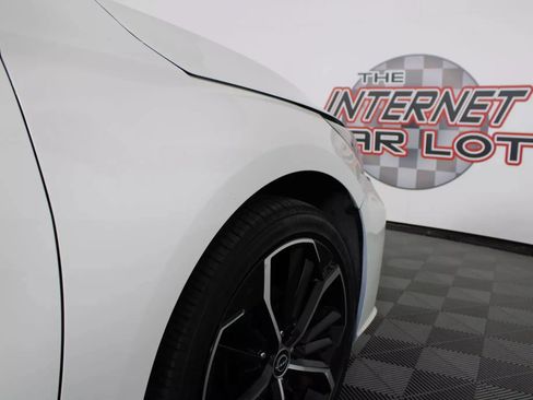 Used 2024 Nissan Altima 2.5 SR FWD image 31