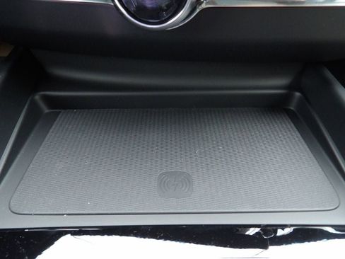 New 2026 Volvo XC60 B5 Plus w/ Protection Package Premier image 22