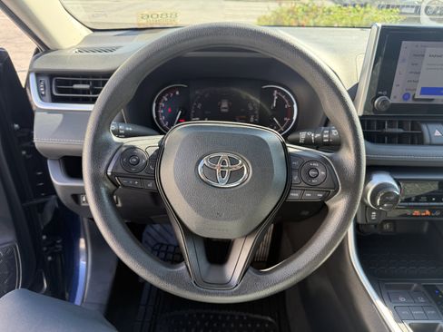 Used 2024 Toyota RAV4 XLE image 17