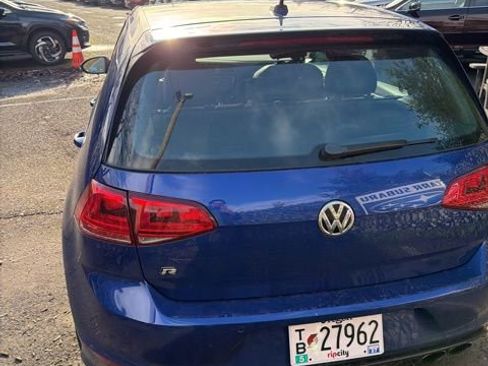 Used 2017 Volkswagen Golf R 4-Door image 20