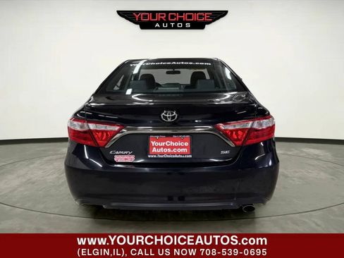Used 2017 Toyota Camry SE FWD image 4