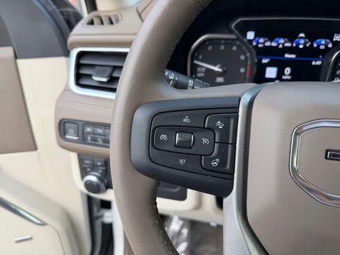 Used 2021 GMC Yukon Denali AWD/4WD image 23
