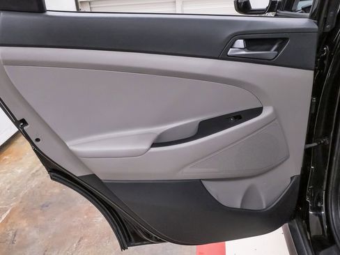 Used 2017 Hyundai Tucson SE image 26