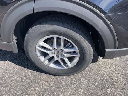 New 2026 Ford Explorer Active AWD/4WD image 18