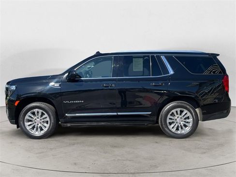 Used 2023 GMC Yukon SLT image 2
