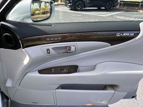 Used 2011 Lexus LS 460 image 13