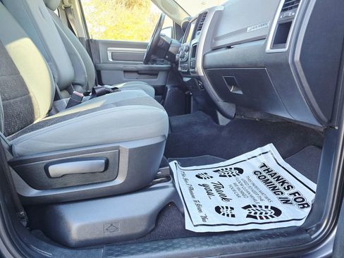 Used 2018 RAM 1500 Big Horn image 31