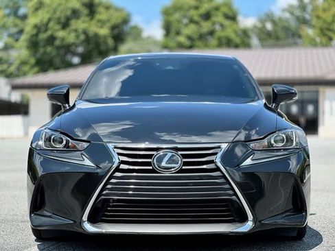 Used 2018 Lexus IS 300 AWD w/ Comfort Package image 2