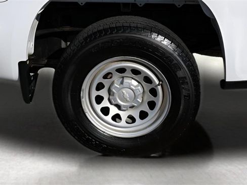 Used 2019 Chevrolet Silverado 1500 W/T w/ Trailering Package image 9