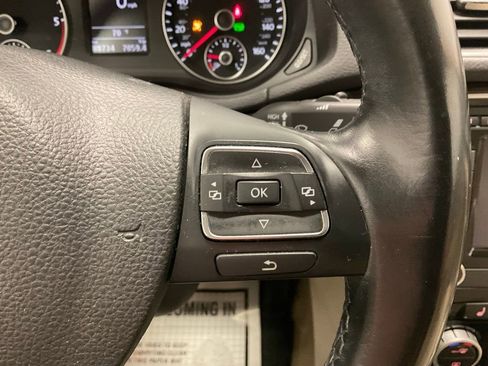 Used 2015 Volkswagen Passat TDI SEL Premium image 21