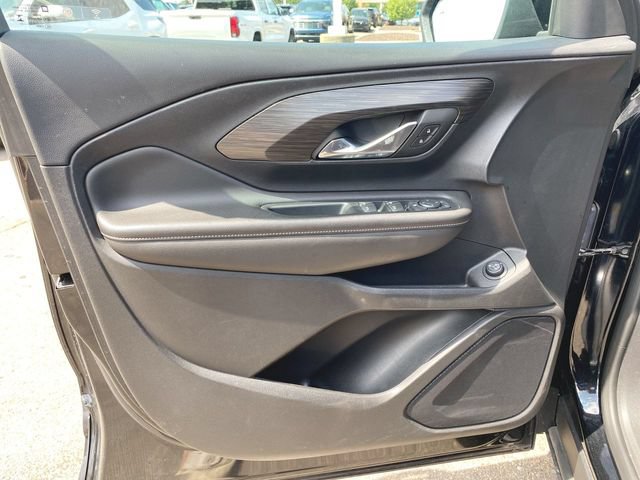 Used 2023 GMC Terrain SLE w/ Driver Convenience Package FWD image 21