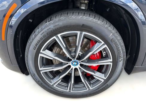 Used 2022 BMW X5 xDrive45e w/ M Sport Package AWD/4WD image 12