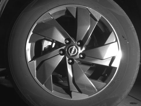 Used 2025 Nissan Rogue SV AWD/4WD image 12