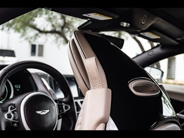 Used 2023 Aston Martin DB11 Coupe RWD image 29