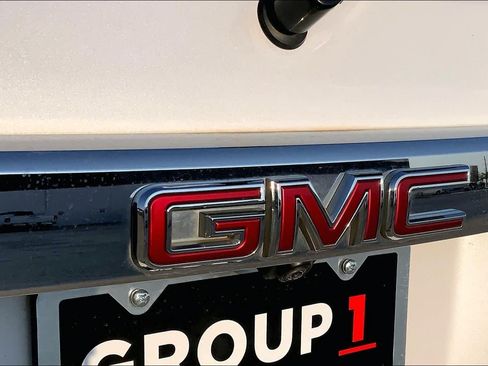 Used 2020 GMC Acadia SLT w/ Premium Package FWD image 10