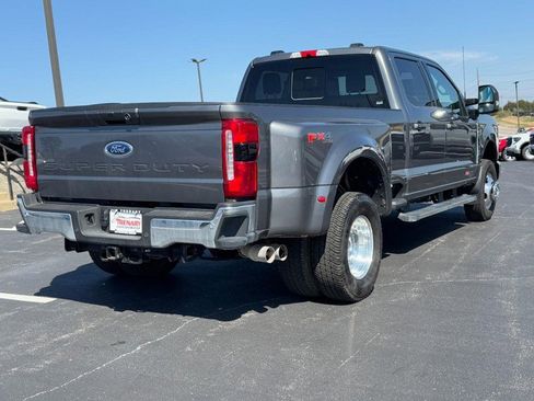 Used 2025 Ford F350 Lariat image 3
