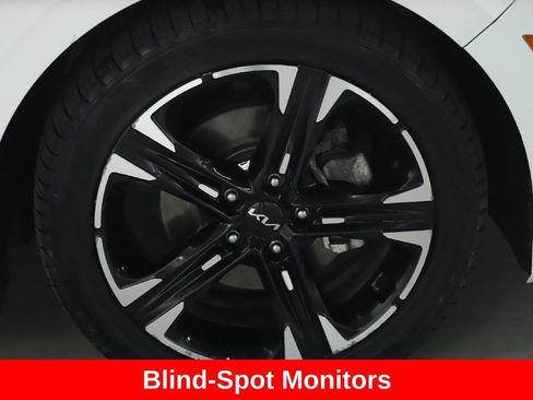 Used 2023 Kia K5 GT-Line AWD/4WD image 12