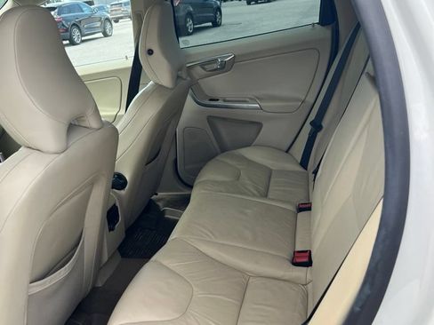 Used 2013 Volvo XC60 T6 AWD/4WD image 5