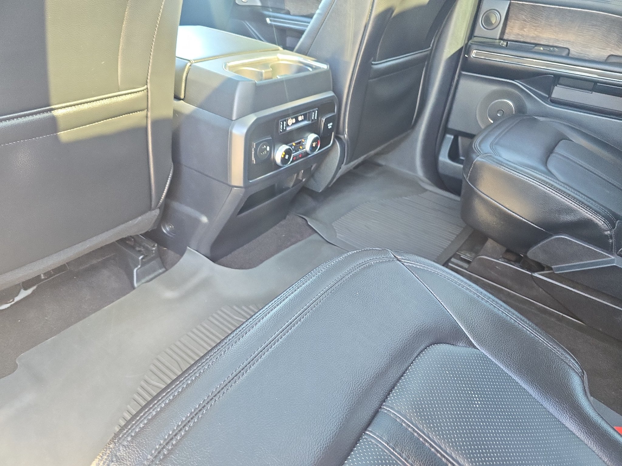 Used 2021 Ford Expedition Limited AWD/4WD image 20
