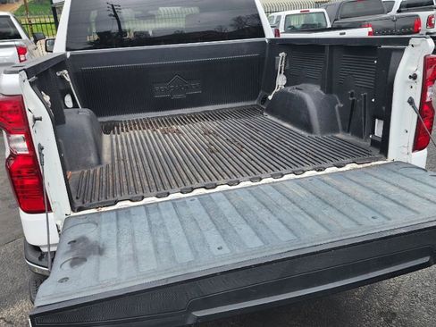 Used 2019 Chevrolet Silverado 1500 LT w/ All-Star Edition image 5