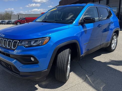 Used 2022 Jeep Compass Latitude image 4