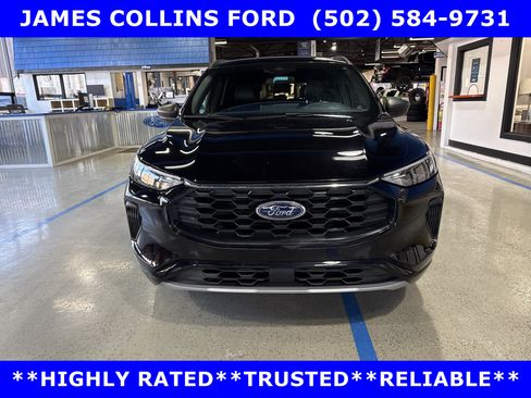 Certified 2023 Ford Escape ST-Line w/ Tech Pack #1 AWD/4WD image 7