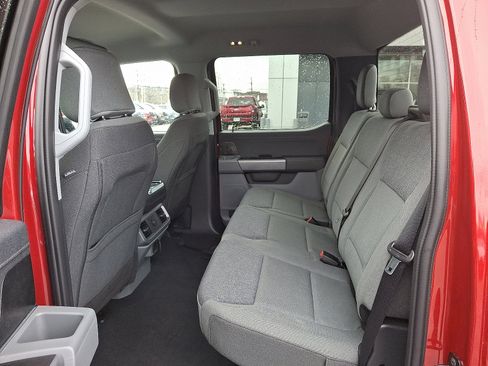 Used 2025 Ford F150 Lightning XLT image 10