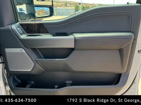 Used 2026 Ford F250 Lariat AWD/4WD image 22