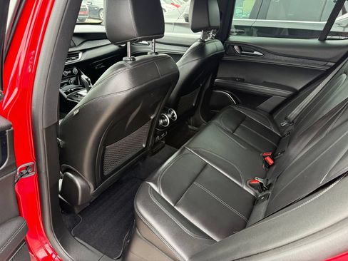 Used 2023 Alfa Romeo Stelvio Sprint AWD/4WD image 11