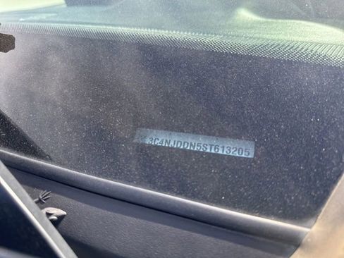 Used 2025 Jeep Compass Trailhawk image 24