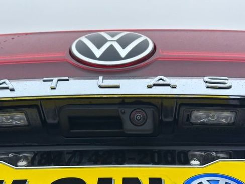New 2026 Volkswagen Atlas SE image 16