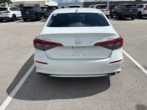 Used 2022 Honda Civic Sport image 4