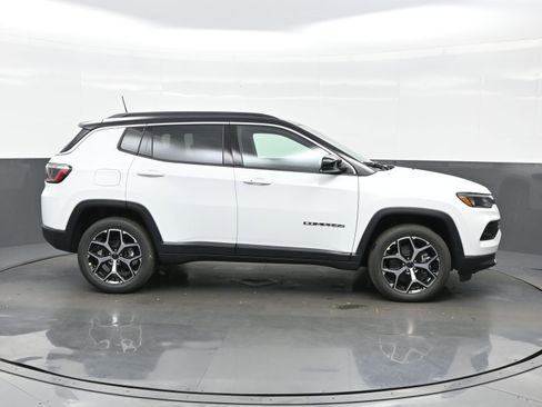 New 2026 Jeep Compass Limited image 7