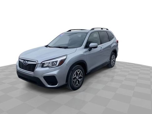 Used 2020 Subaru Forester Premium image 6