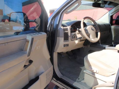 Used 2008 Nissan Titan SE RWD image 9