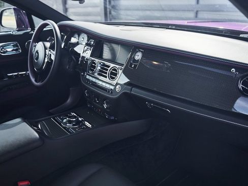 Used 2020 Rolls-Royce Wraith RWD image 31