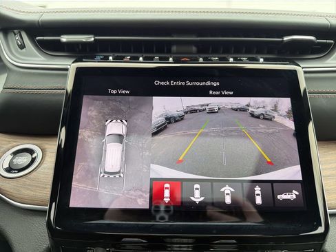 Used 2022 Jeep Grand Cherokee Summit w/ Advanced Protech Group IV image 25