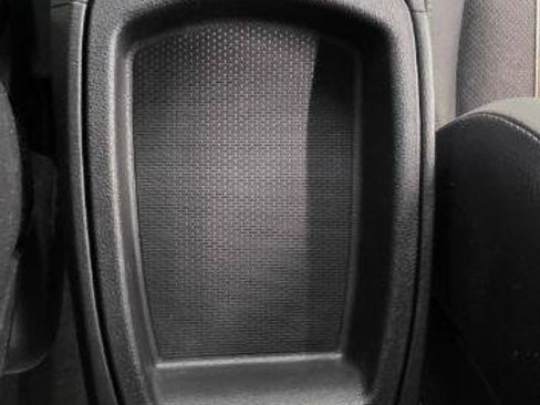 Used 2016 Hyundai Veloster Turbo FWD image 21