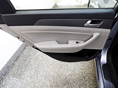 Used 2016 Hyundai Sonata SE FWD image 9