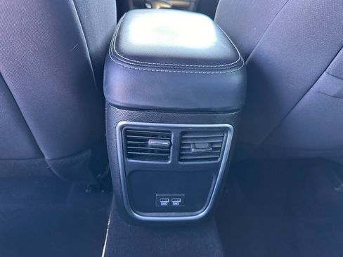 Used 2023 Dodge Charger SXT image 23