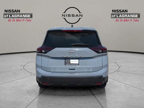 New 2026 Nissan Rogue SV image 6